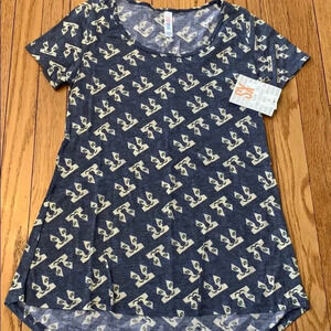 ❤️ FINAL PRICE ❤️ Lularoe Classic T-XS